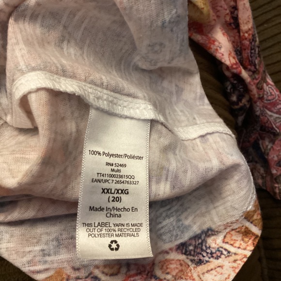 Time and Tru Size XXL (20) Multi Floral Front Top Blouse - Picture 5 of 6